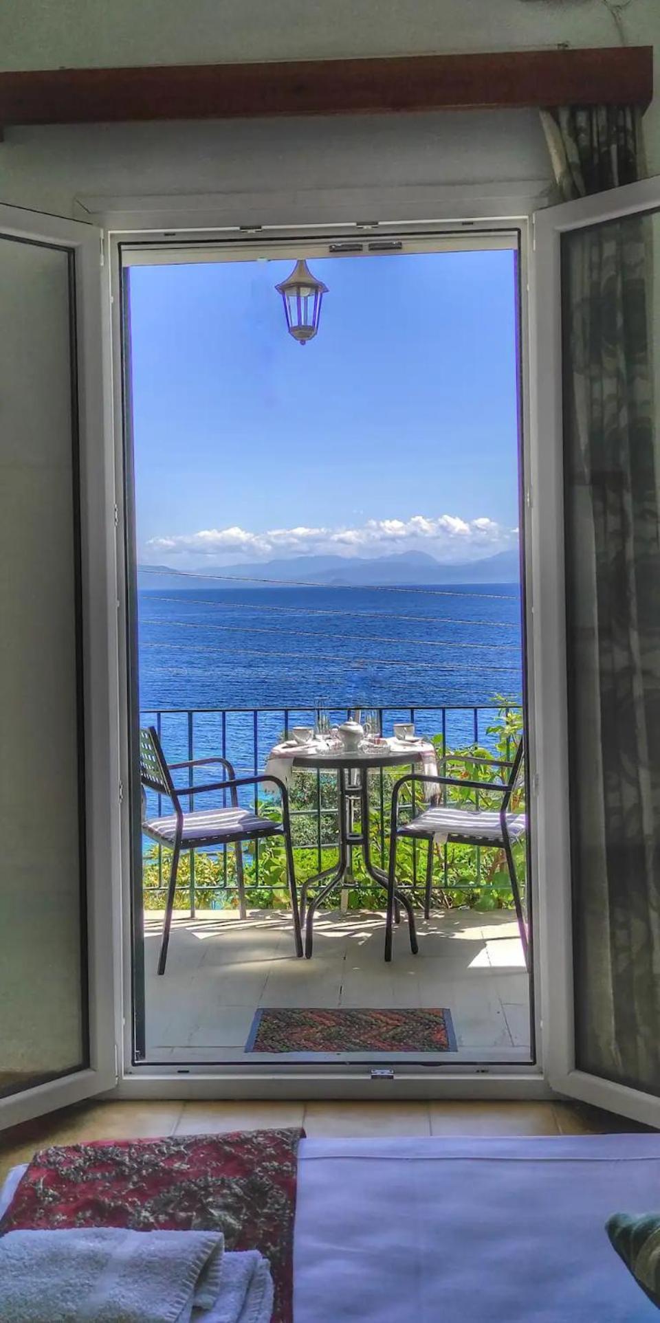 Villa Fourtuna Apartment Agios Ioannis Peristerion Екстериор снимка