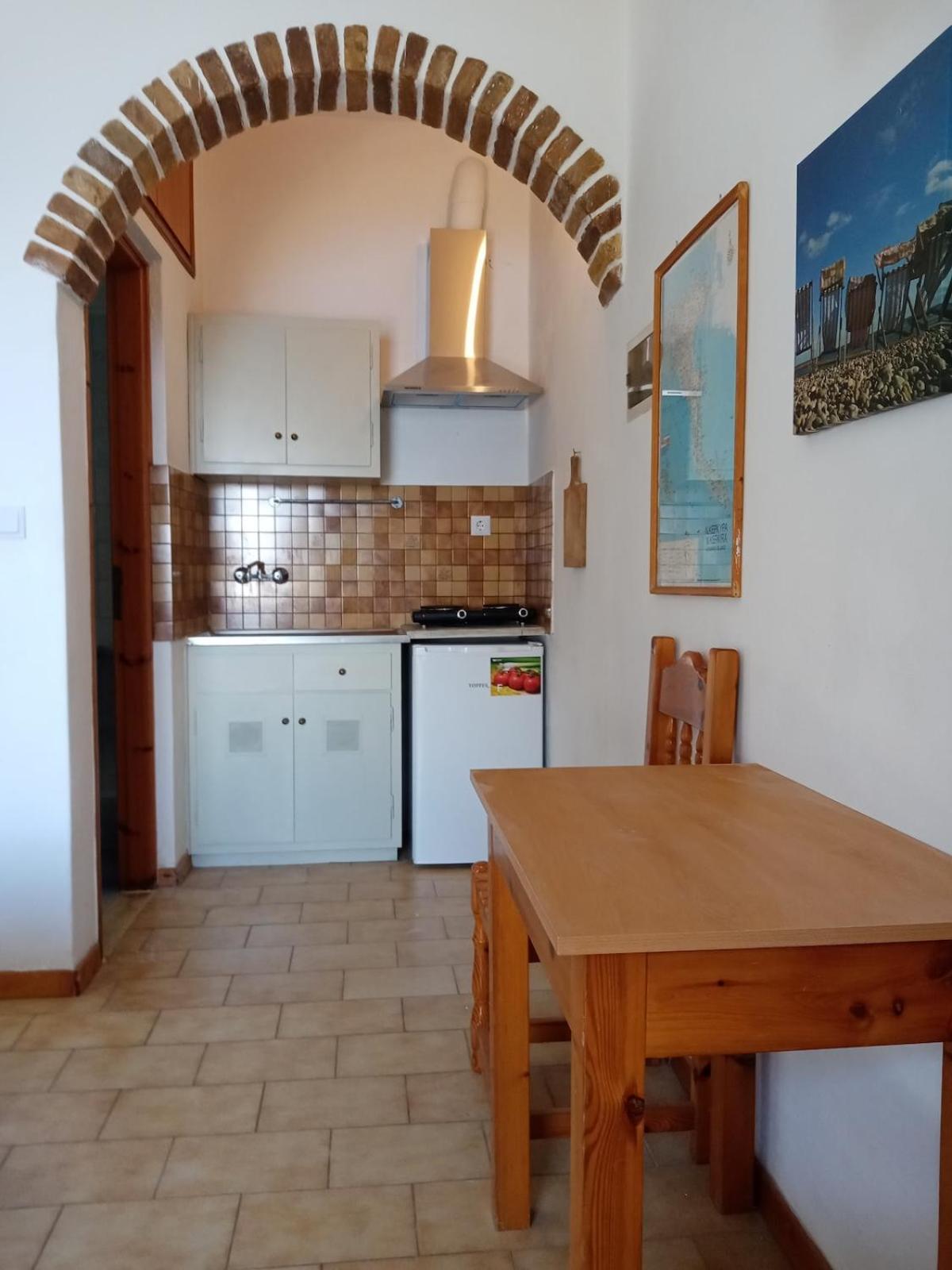 Villa Fourtuna Apartment Agios Ioannis Peristerion Екстериор снимка